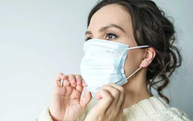 Медик рассказала о «коварстве» нового штамма коронавируса «Омикрон»