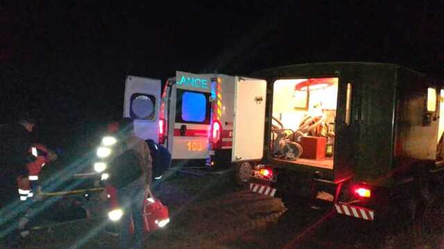 На Рождество скорая ехала на вызов и застряла в трясине