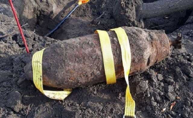 В Запорожье обнаружили 100-килограммовую авиабомбу военных времен