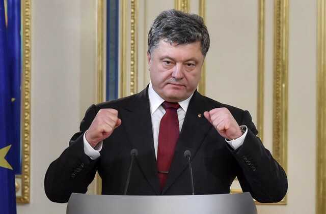 Поклонники Порошенко выйдут его встречать в аэропорту 17 января