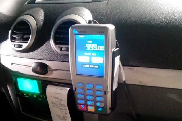 «Слуги народу» добралися до таксистів: хочуть зобов’язати встановлювати касові апарати