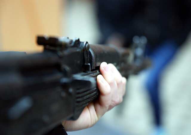 Стрелял из автомата: на Киевщине вечеринка закончилась огнестрелом