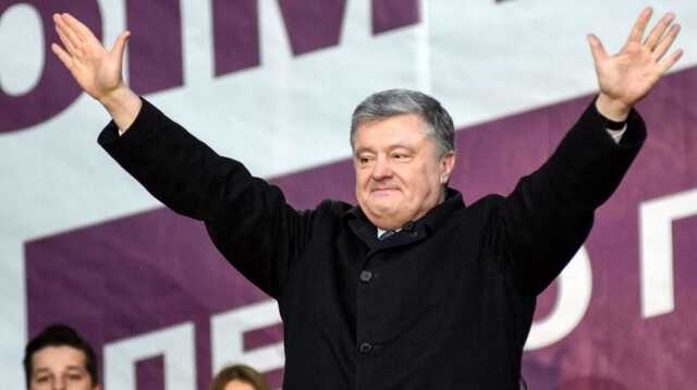 Порошенко выехал из "Жулян" в Печерский суд