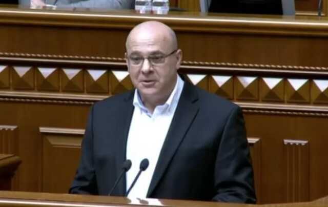 Депутат из «Слуги народа» получил от сестры денежный подарок на 2,7 млн грн