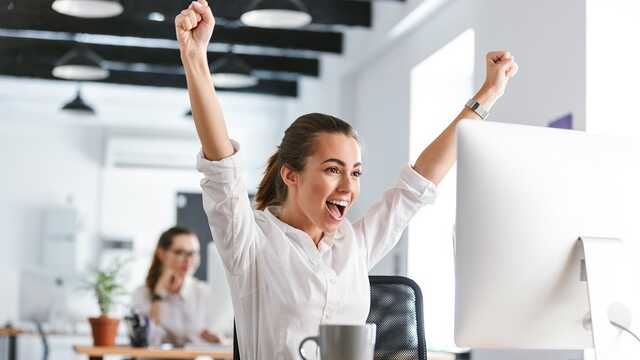 Великобритания протестирует на практике четырехдневную рабочую неделю