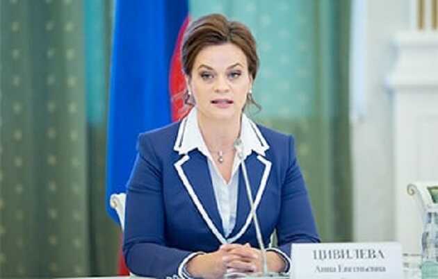 СМИ рассказали о тайной племяннице Путина