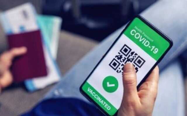 В Киеве фотограф с напарницей торговали поддельными COVID-сертификатами