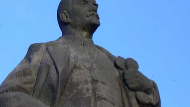 В Черниговской области на аукцион выставили демонтированный памятник Ленину