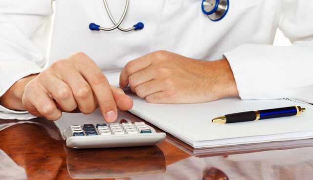 Каждое медучреждение должно начислить работникам новую рыночную заработную плату, - Ляшко