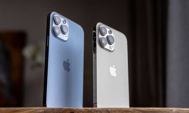 Владельцы iPhone 13 жалуются на розовый "экран смерти"