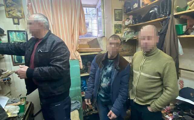Во Львове торговали наркотиками под прикрытием мастерской по ремонту обуви