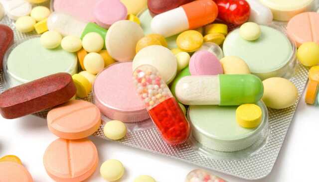 Шмыгаль: Купить лекарства на выплаты за вакцинацию можно будет и в интернет-аптеках