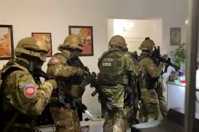 Под Киевом спецназ полиции брал штурмом частный дом