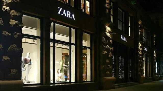 На Крещатике поймали иностранца, пытавшегося на себе вынести вещи из магазина "Zara"