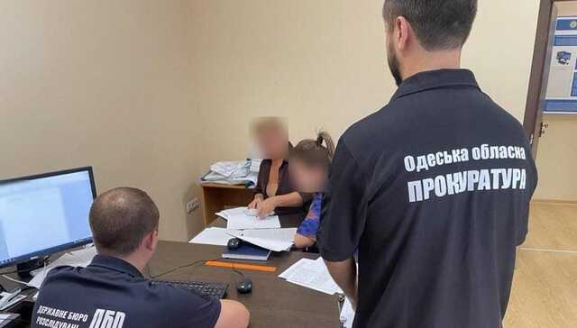 Інспектори Держекоінспекції на Одещині вимагали 1500 доларів за ненарахування штрафу