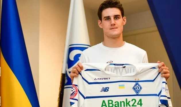 Нападающий "Динамо" досрочно покинет клуб из-за опасности вторжения России в Украину – СМИ