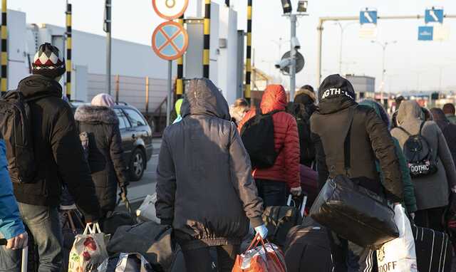 Заробитчане – в лидерах по поставкам валюты в Украину