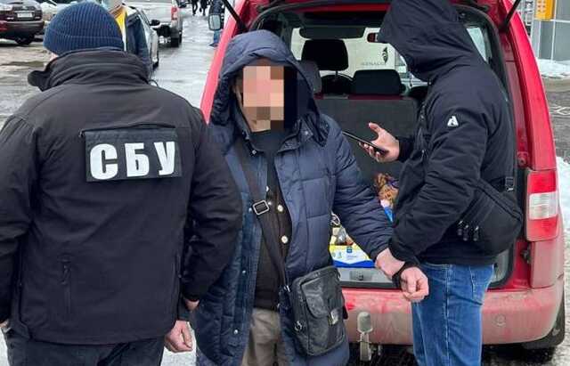 Одесского таможенника поймали на взятке