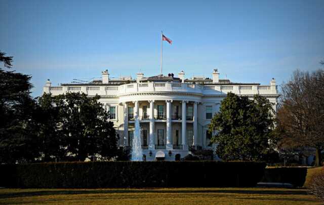 Белый дом предупредил банки о возможных жестких санкциях против России, - Bloomberg