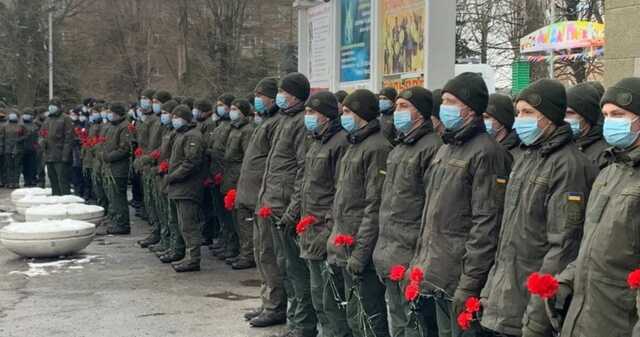 В Днепре прощаются с жертвами расстрела на "Южмаше"