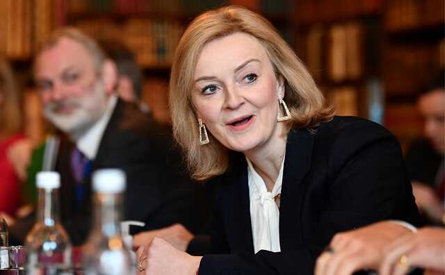 Имущество российских олигархов в Лондоне могут конфисковать - МИД Британии