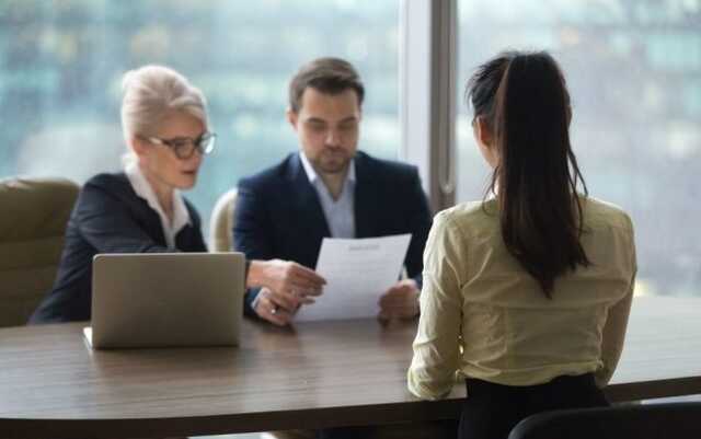 НБУ объяснил высокую безработицу низкой квалификацией украинцев