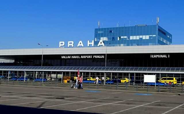 Аэропорт Праги отказался от русского языка при объявлении рейсов в Украину