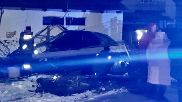 Автомобиль разбило о забор: в Борисполе произошло ДТП