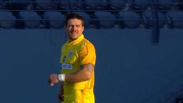 Усик дебютировал в футболе