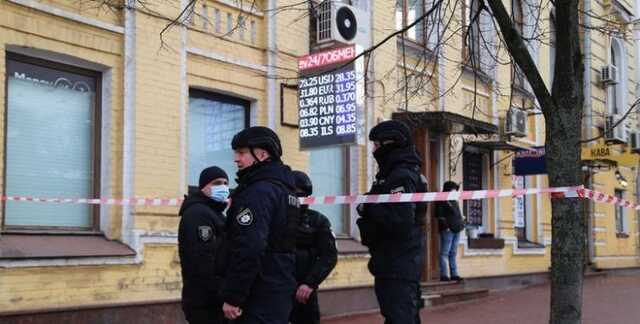 Стрельба у здания СБУ в Киеве: суд арестовал троих подозреваемых
