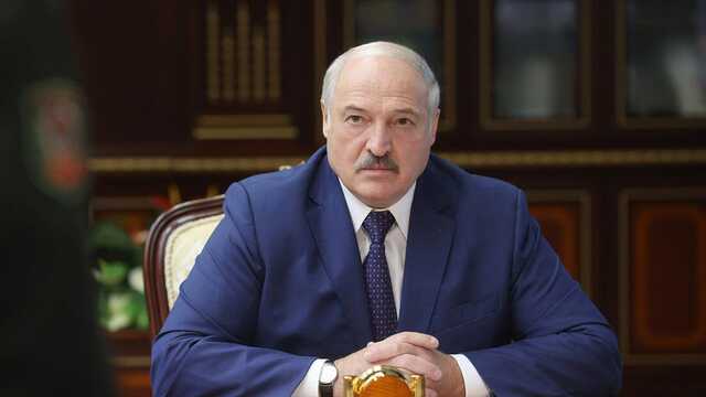 Лукашенко заявил, что "всегда" будет президентом Беларуси, если "будет тяжелая обстановка"