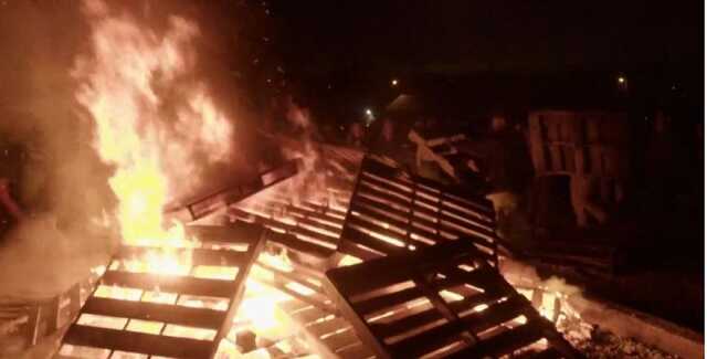 В США пастор устроил публичное сожжение книг о Гарри Поттере