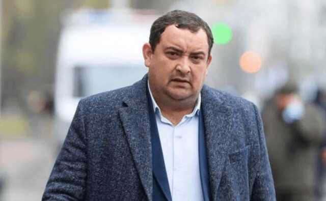 За полумиллионную взятку, для «слуги» Кузьминых просят без мало 50 тысяч залога