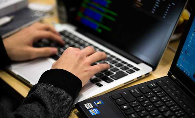 Польша анонсировала создание кибервойск