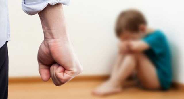 На Львовщине отец избил сына за отказ идти в церковь: суд вынес решение