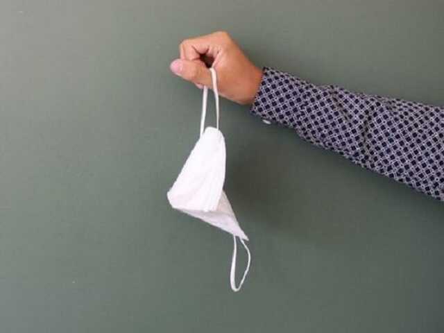 «Маски не останутся навсегда»: в Минздраве рассказали, когда можно ждать отмены масочного режима