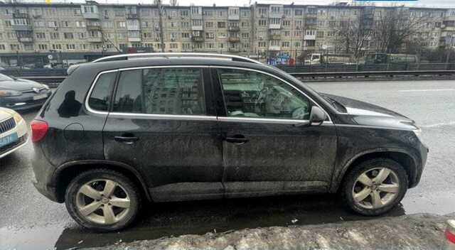 У киевлянки из-за долга 7000 грн по штрафам забрали кроссовер