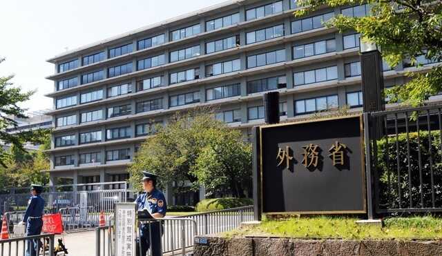 Япония призвала своих граждан немедленно покинуть Украину