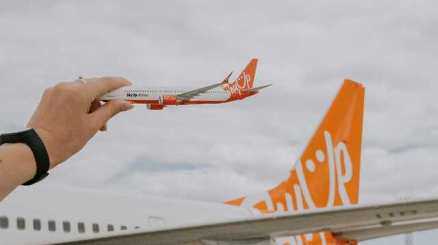 СМИ: Самолет SkyUp не смог зайти в воздух Украины и сел в Кишиневе