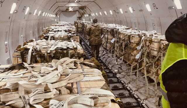 Украина получила еще два самолета военной помощи от США