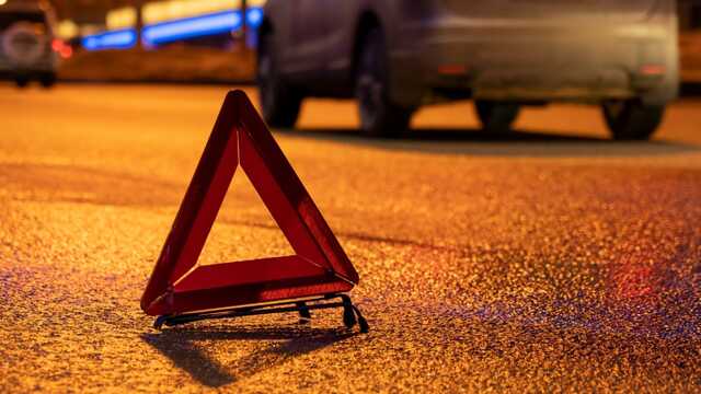 В Николаевской области автомобиль столкнулся с фурой: погиб ребенок и четверо взрослых