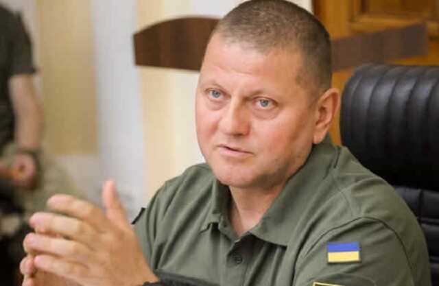 Залужний: На кордонах України спостерігається переміщення військ РФ, а не їхнє нарощування