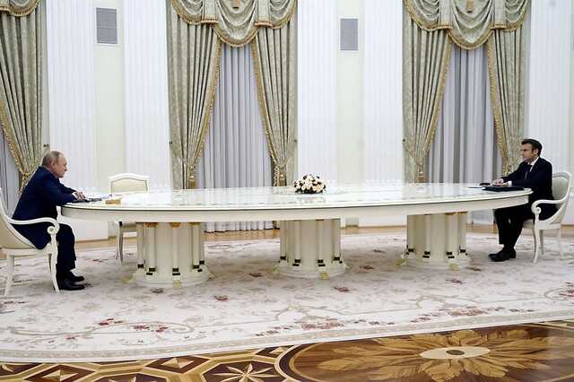 Стол и стул Владимира Путина