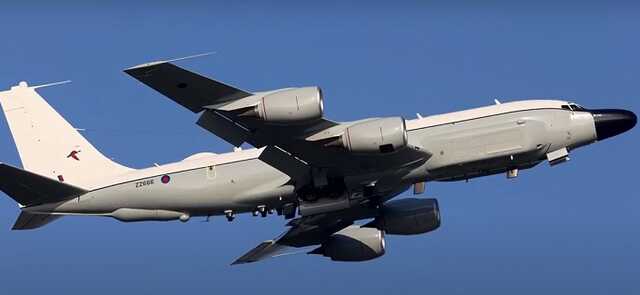 Над Луцьком кружляв літак британської розвідки