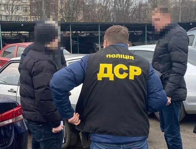 В Днепропетровской области на взятке поймали чиновников Госпродпотребслужбы