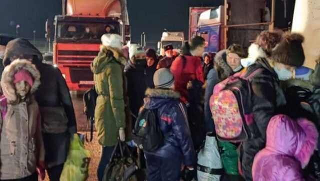 «Ведут себя как хозяева!»: жители Ростова возмущены хамством беженцев из ОРДЛО