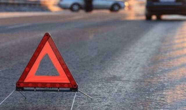 В Киеве водитель Skoda протаранил автомобиль патрульных