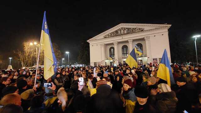 "Нет – Путину": в Мариуполе прошел масштабный митинг в поддержку Украины