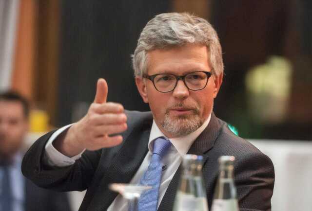 «Этого недостаточного для изменения курса Путина»: посол Мельник прокомментировал остановку сертификации СП-2