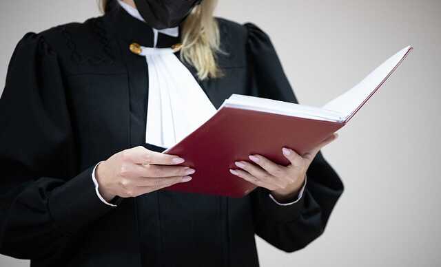 В Харькове судья подарила мужу 420 тысяч гривен